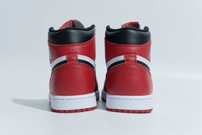 Jordan 1 Mid Chicago Black Toe