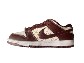 Supreme X Nike SB Dunk Low Brown Stars